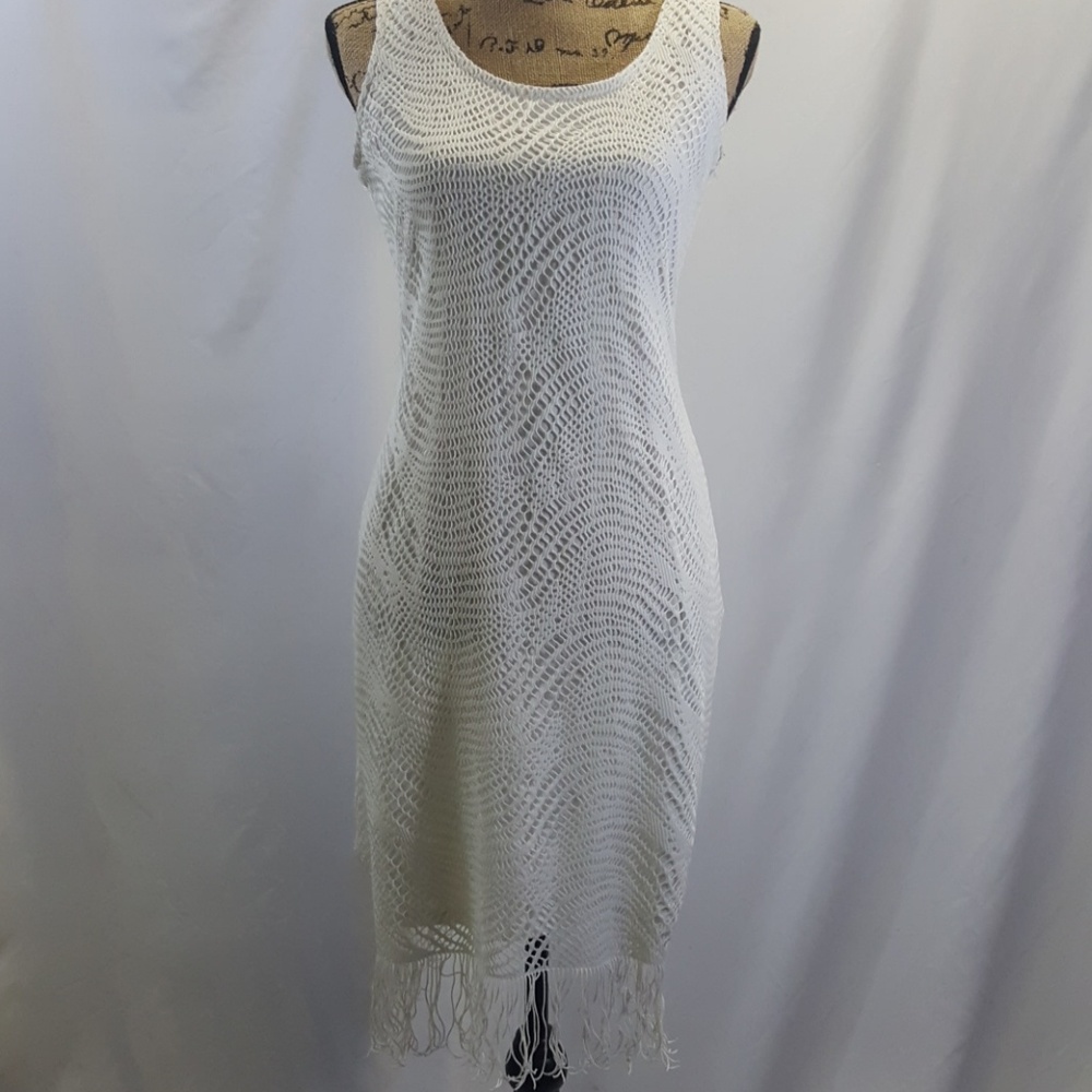 Pretty Beachy White Tassel Dress 🌴